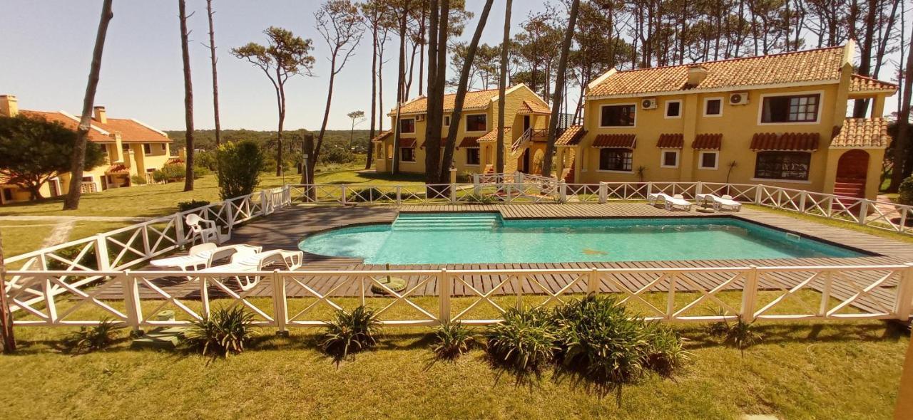 Pino Dorado Aparthotel Manantiales Exterior foto